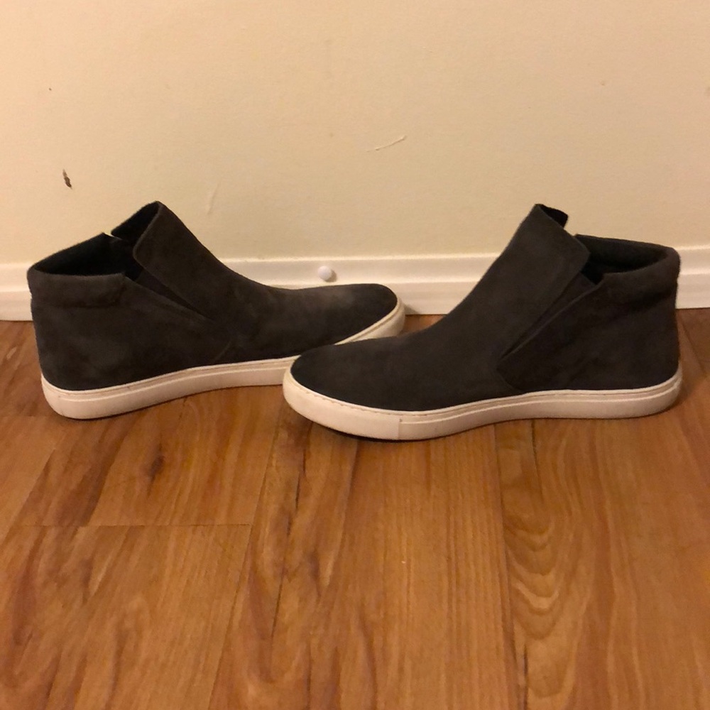 suede grey Kenneth Cole Kalvin sneaker 9.5 W